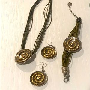 Kostibas two-tone set